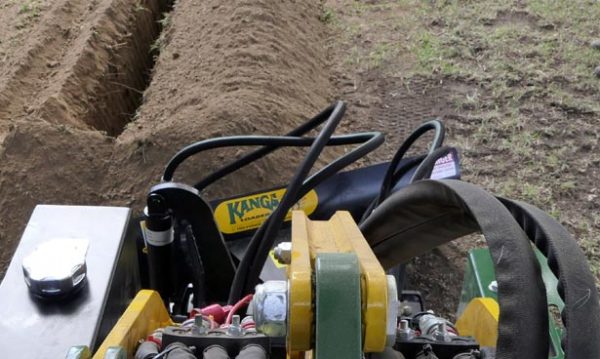 Kanga Hydraulic Angle Blade - Image 2