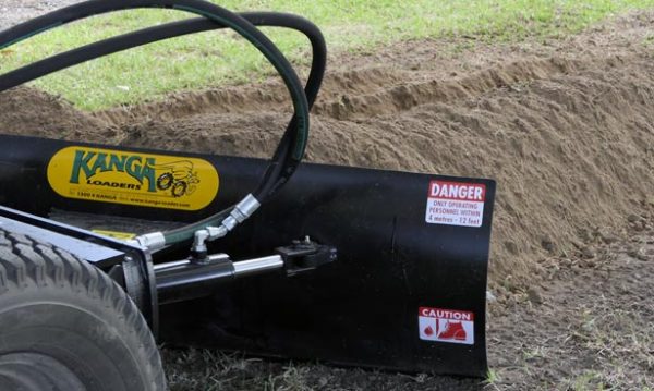 Kanga Hydraulic Angle Blade - Image 3