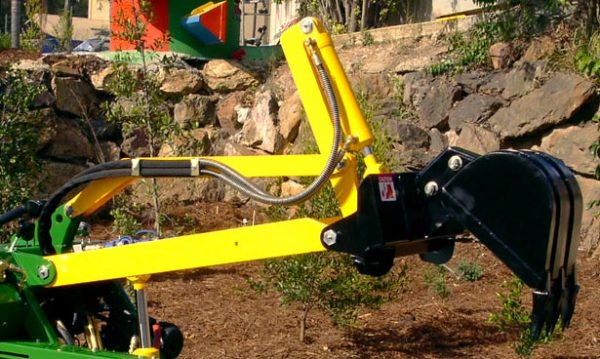 Kanga Mini Front Hoe - Image 4
